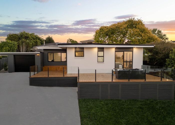  at 10 Paulange Place, Pakuranga Heights, Manukau City, Auckland