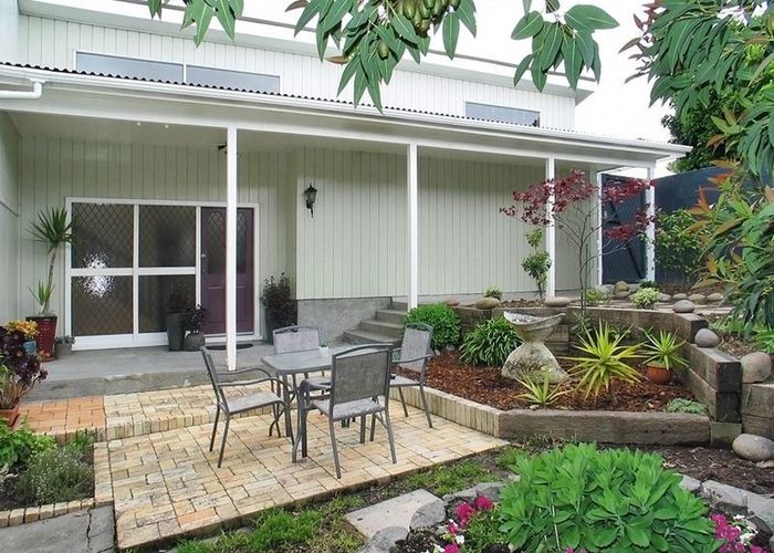  at 9 Keel Place, Whitby, Porirua, Wellington