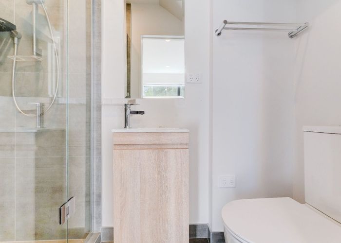  at 11/9 Schnapper Rock Road, Greenhithe, Auckland