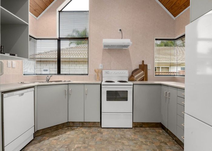  at 4 Western Heights Drive, Western Heights, Hamilton, Waikato