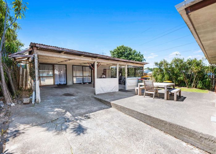  at 52 Zelda Avenue, Clover Park, Manukau City, Auckland
