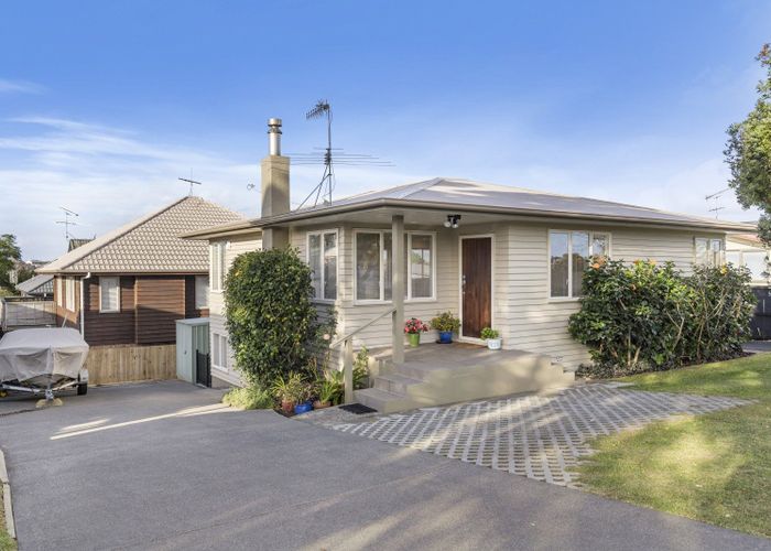  at 30 Elliot Street, Howick, Auckland