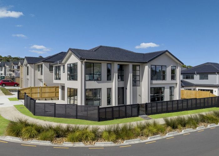  at 4 Knockanara Drive, Flat Bush, Manukau City, Auckland