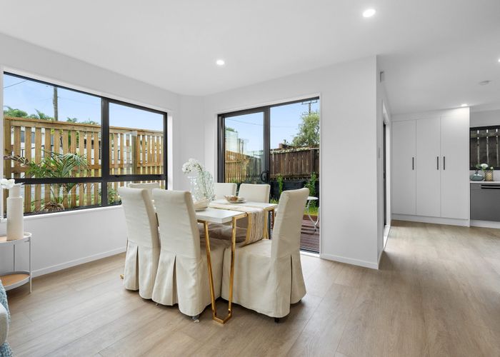  at 8a Claridge Street, Glen Eden, Waitakere City, Auckland