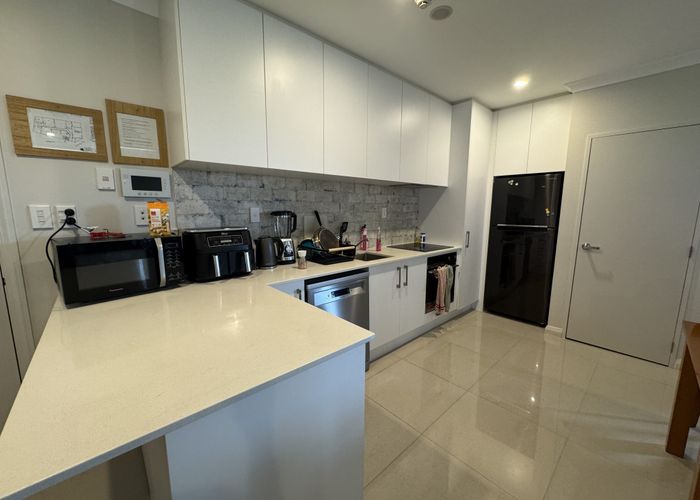  at 3/202 Great North Road, Glendene, Waitakere City, Auckland