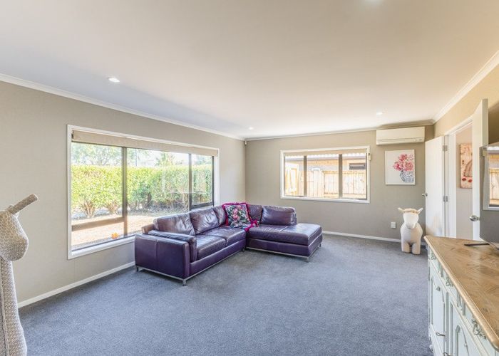  at 70 Farringdon Avenue, Rototuna North, Hamilton
