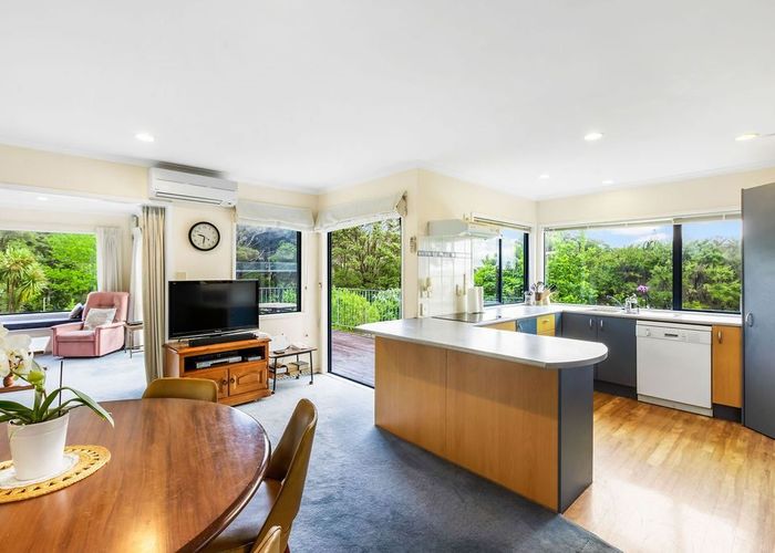  at 37 Cochrane Avenue, Arkles Bay, Whangaparāoa