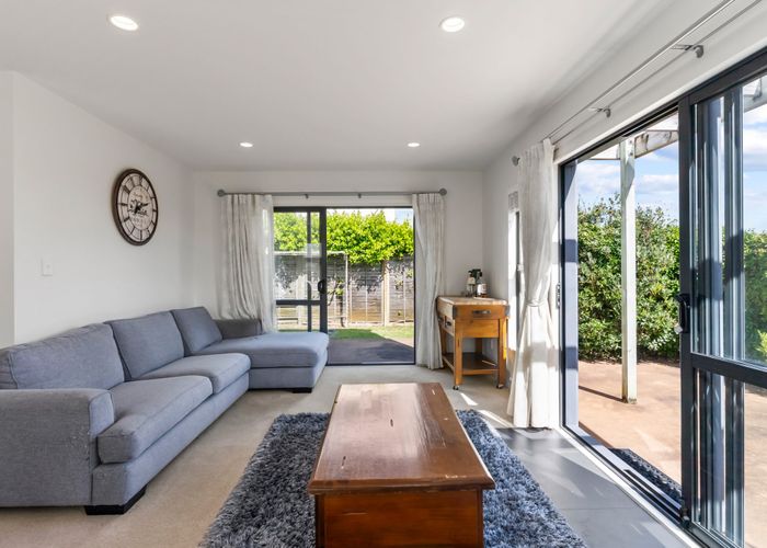  at 3/64 Schnapper Rock Road, Schnapper Rock, North Shore City, Auckland