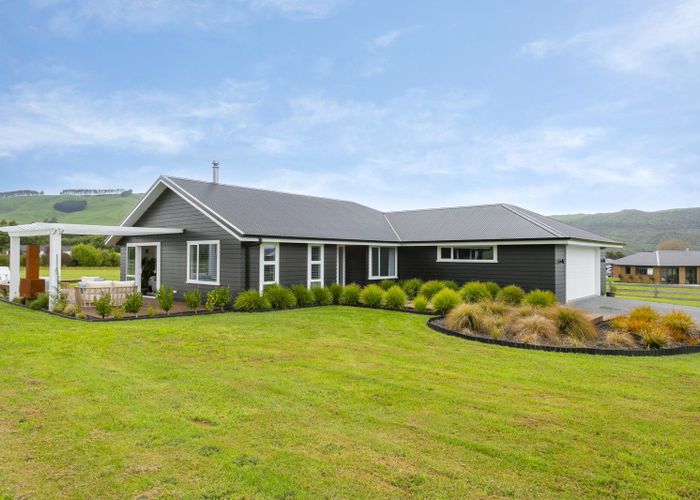  at 6 Kahikatea Drive, Kinloch, Taupo