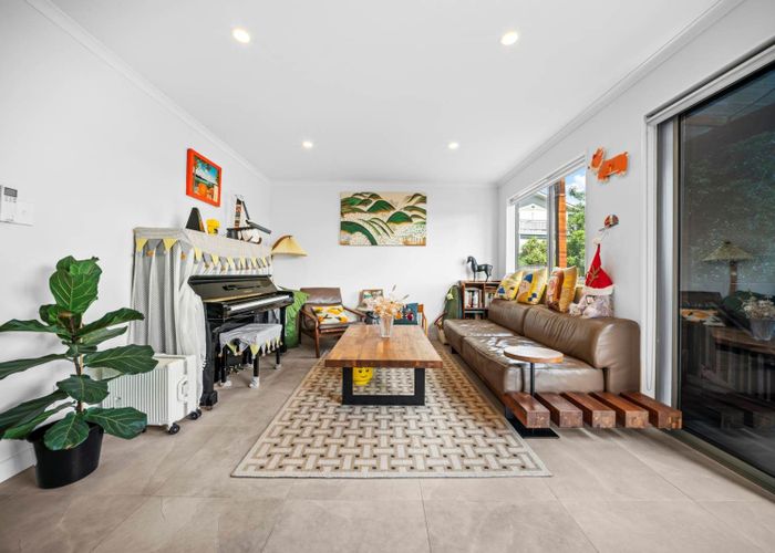  at 6/11 Celeste Place, Totara Vale, North Shore City, Auckland