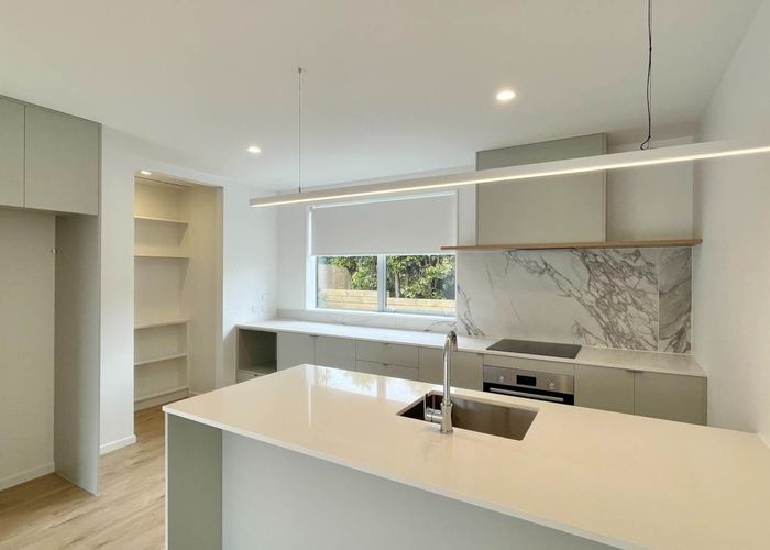  at 8/39 Archers Road, Hillcrest, North Shore City, Auckland