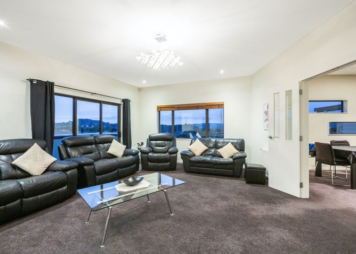  at 4 Helm Place, Whitby, Porirua, Wellington