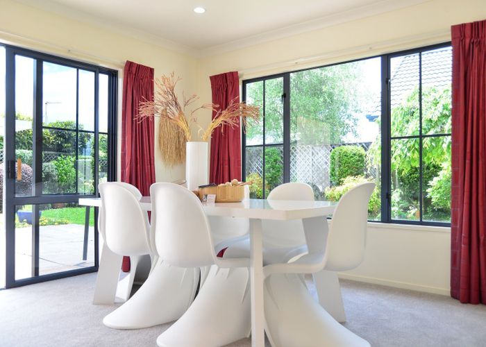  at 58 Keswick Crescent, Huntington, Hamilton
