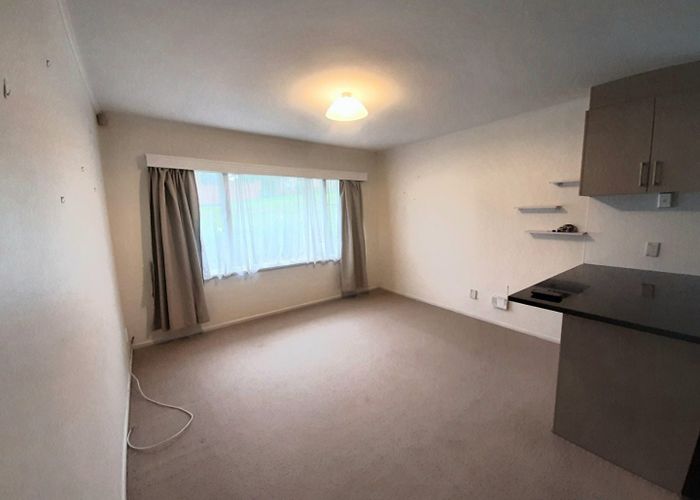  at 4/26 Rogan Street, Mount Roskill, Auckland City, Auckland