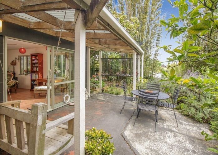  at 2/93 Woodglen Road, Glen Eden, Waitakere City, Auckland
