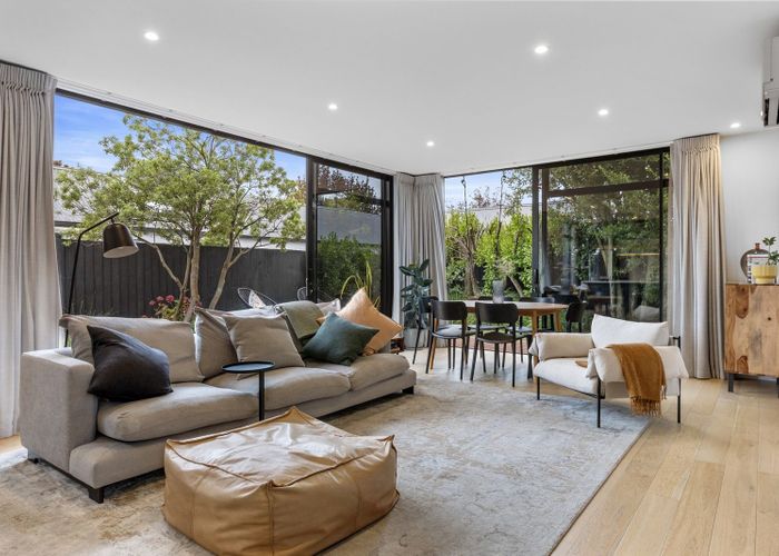  at 12 Lindsay Street, St Albans, Christchurch