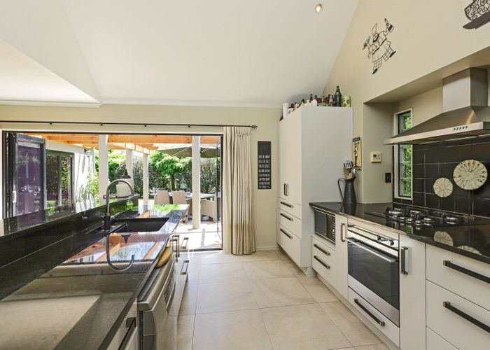  at 901 Harding Road, Camberley, Hastings