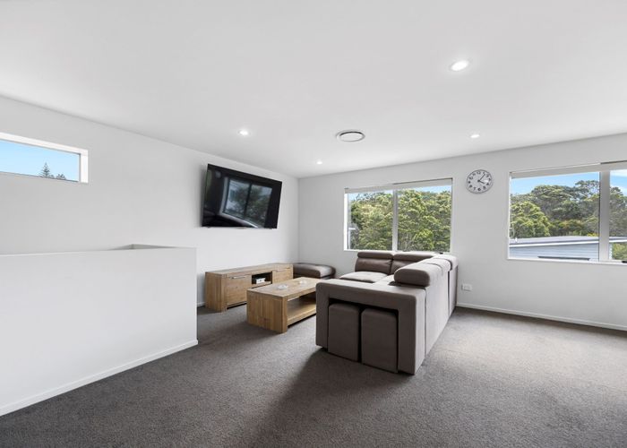  at 55 Leo Street, Glen Eden, Auckland
