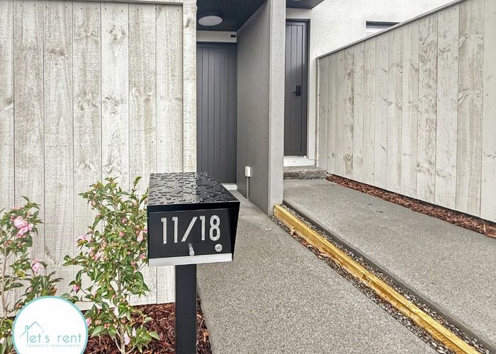  at 11/18 Paraone Crescent, Conifer Grove, Papakura, Auckland