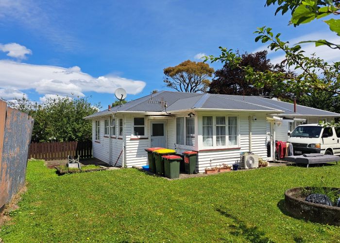  at 2/27 Pharazyn Street, Melling, Lower Hutt, Wellington