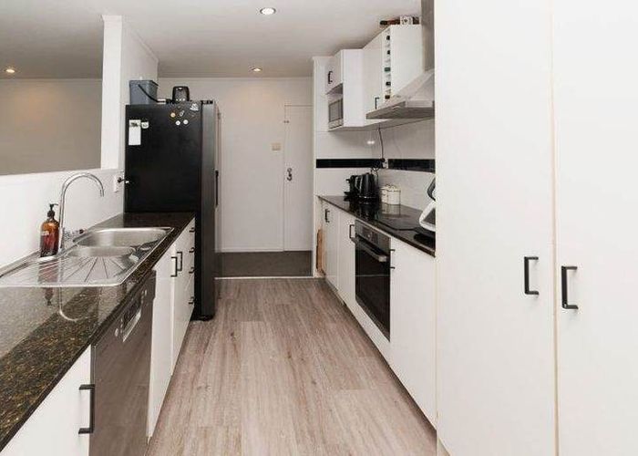  at 13 Lanier Place, Glendene, Waitakere City, Auckland