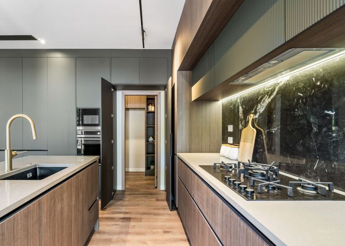  at 9C Olwyn Place, Greenhithe, North Shore City, Auckland