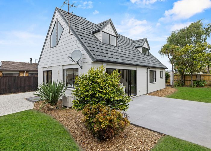  at 42 Queenspark Drive, Parklands, Christchurch City, Canterbury