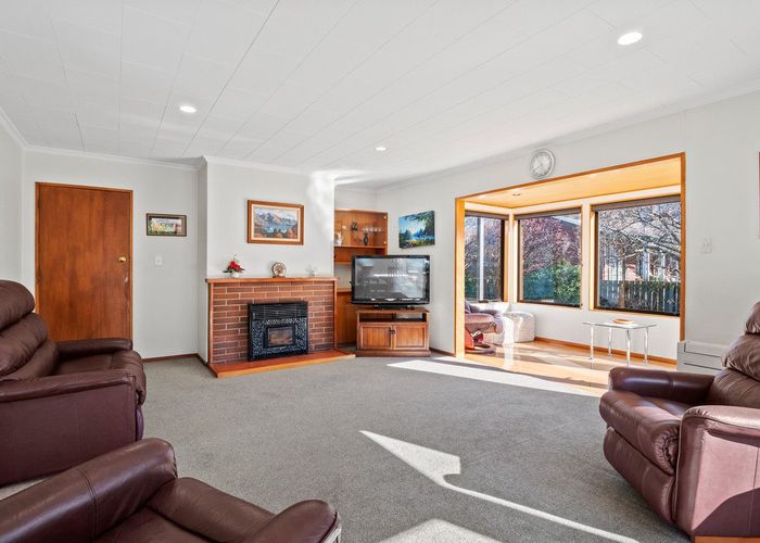 at 42 Adamson Drive, Arrowtown, Arrowtown