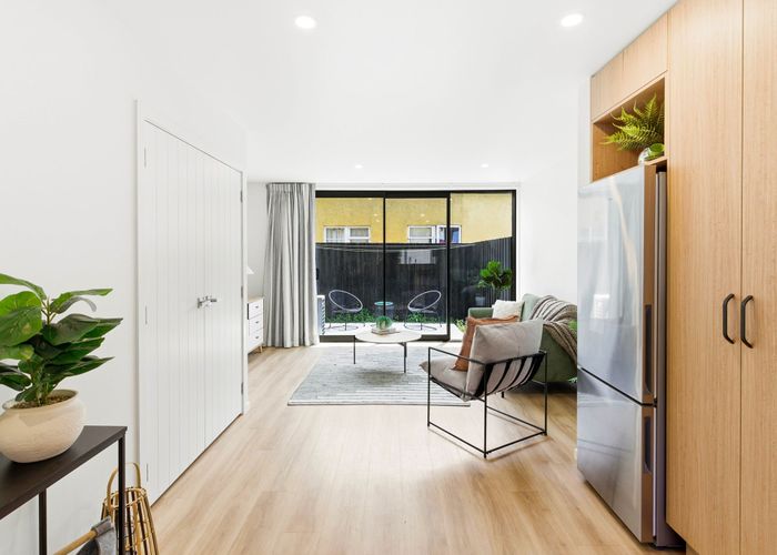  at 4 Dallas Lane, Caversham, Dunedin, Otago