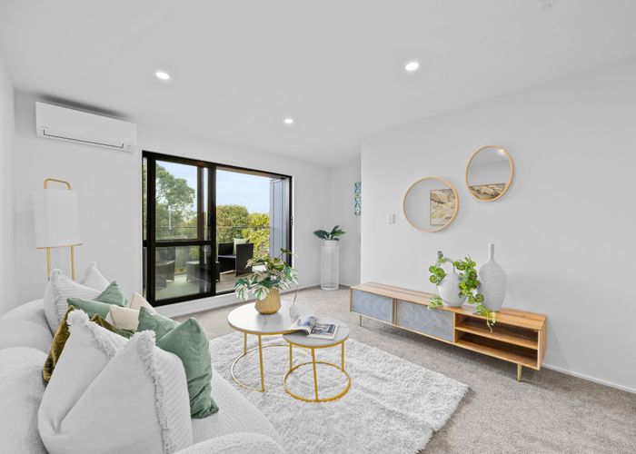  at 6 Robertson Road, Ranui, Waitakere City, Auckland