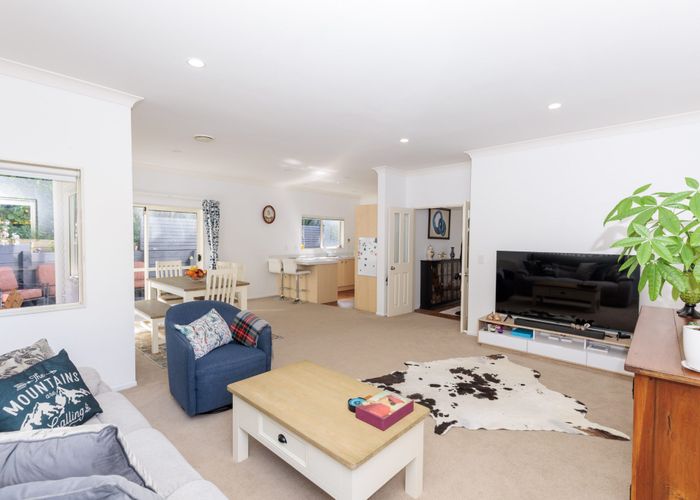  at 6 Chippenham Grove, Churton Park, Wellington, Wellington