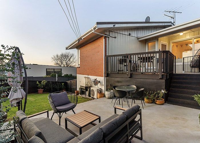 Free property data for 37C Meadowbank Road, Meadowbank, Auckland