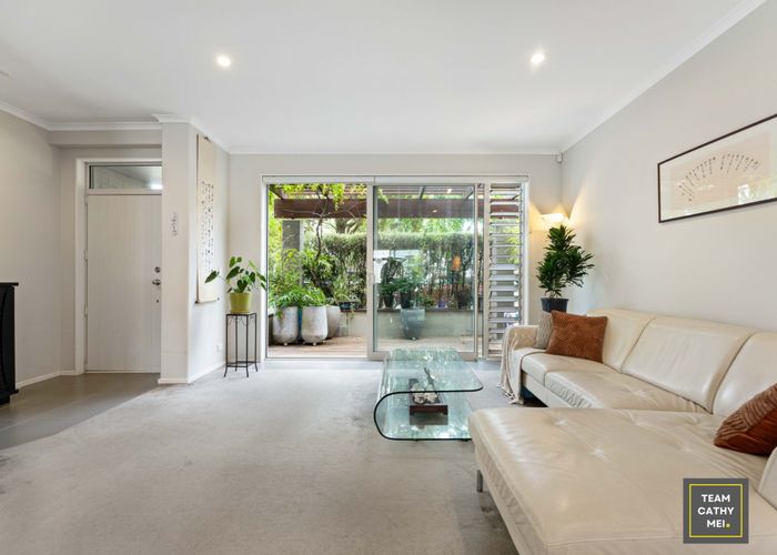  at 15 Hakawai Avenue, Takanini, Papakura, Auckland