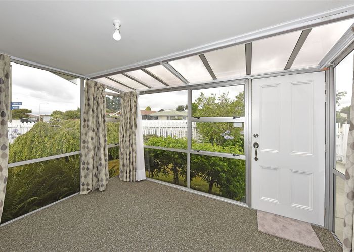  at 2/2 Loreto Place, Hornby, Christchurch