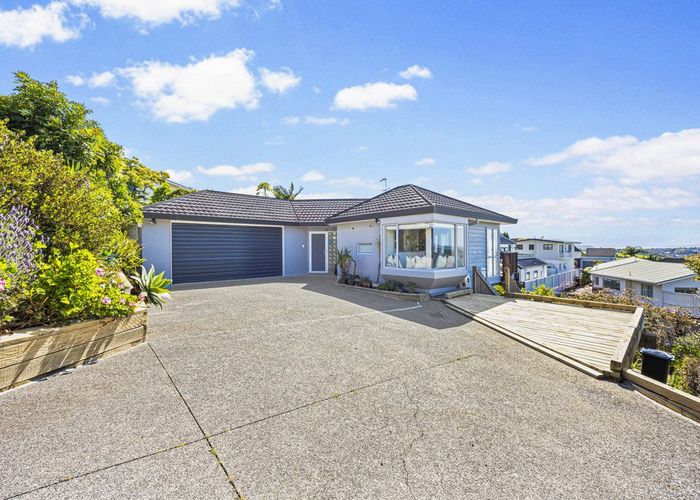  at 2/134 Bleakhouse Road, Mellons Bay, Manukau City, Auckland