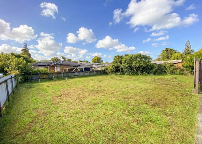  at 27A Daytona Road, Henderson, Waitakere City, Auckland