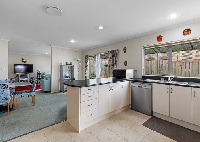  at 6 Reybert Place, Massey, Auckland
