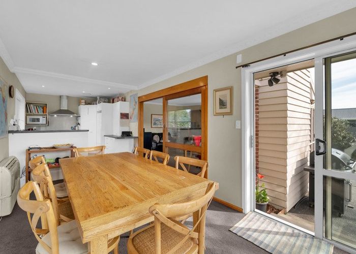  at 32 Coniston Avenue, Ilam, Christchurch