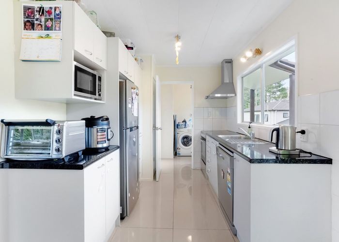  at 56 Peverill Crescent, Papatoetoe, Auckland