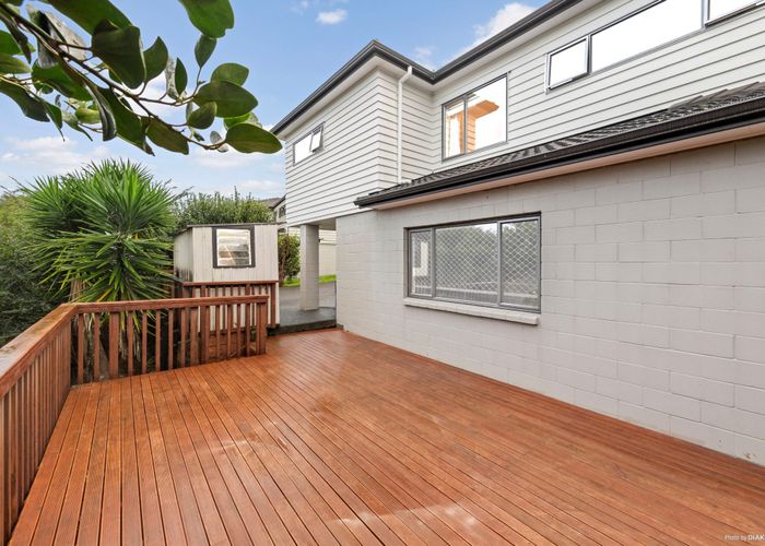  at 31 Bradnor Meadows Drive, Swanson, Auckland
