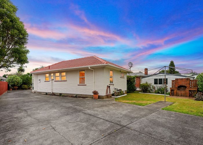  at 11 Kenley Place, Avondale, Auckland
