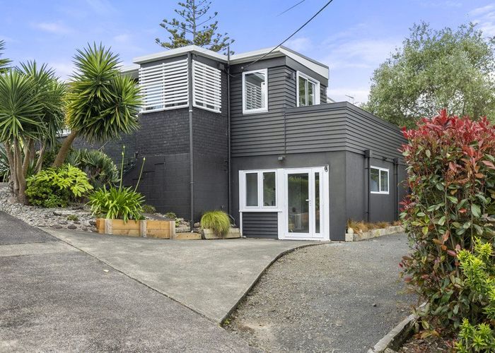 For sale 1/467 Beach Road, Murrays Bay, North Shore City, Auckland