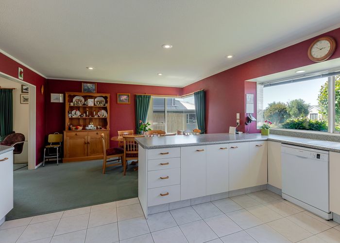  at 8 San Vito Place, Paraparaumu Beach, Kapiti Coast, Wellington