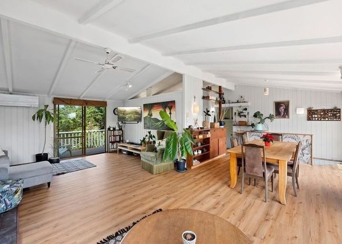 at 44A Tasman Road, Otaki Beach, Kapiti Coast, Wellington