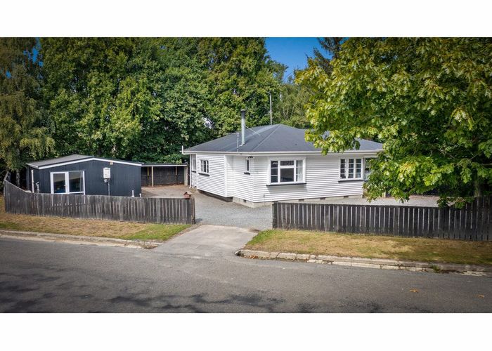  at 15 Taramea Place, Addington, Christchurch