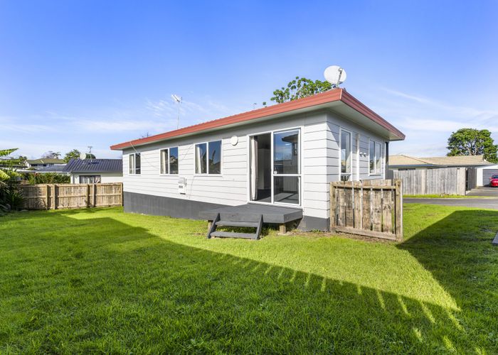  at 1/75 Etherton Drive, Weymouth, Manukau City, Auckland