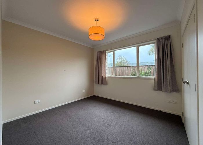  at 4/18 Sinclair Street, Ebdentown, Upper Hutt, Wellington