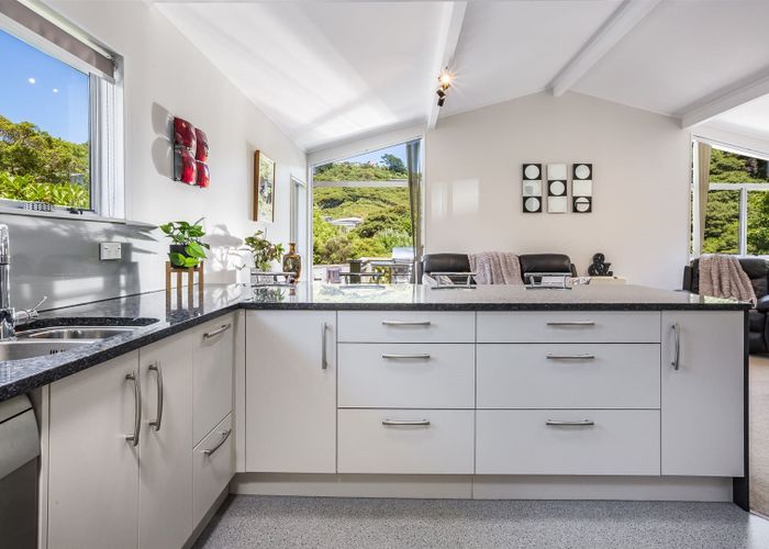  at 17 Carvel Lane, Whitby, Porirua