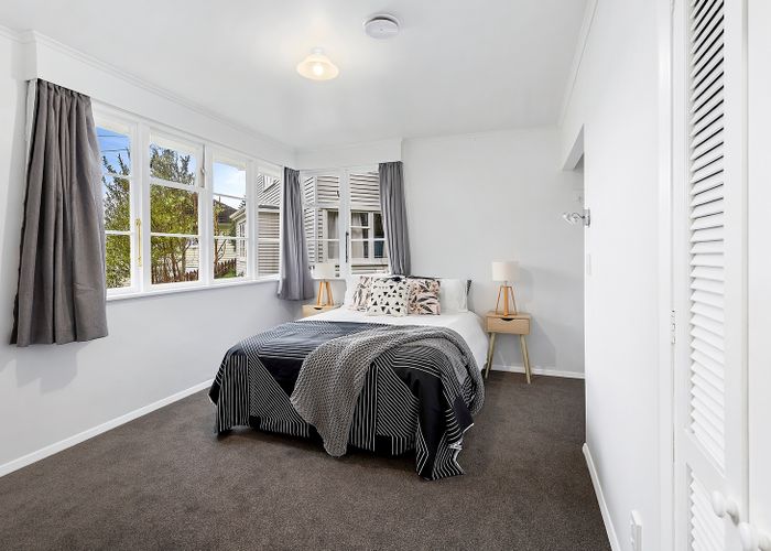  at 20 Greer Crescent, Tawa, Wellington