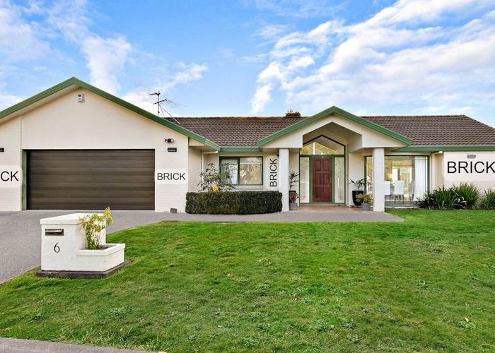  at 6 Orohena Close, Northpark, Auckland